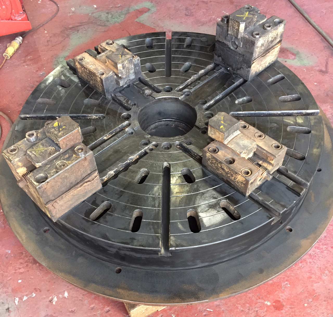 MG-Welding-Used-1200mm-Chuck-hero