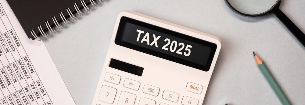 2025,Year,Taxes,Calculation,,Taxation,Law,,Business,Economy,Concept.